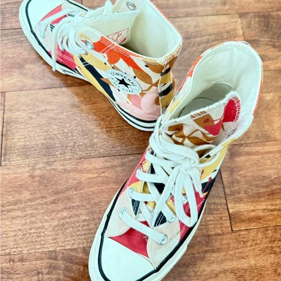 Converse Chuck Taylor Cream High-Tops - Picture 4 of 16